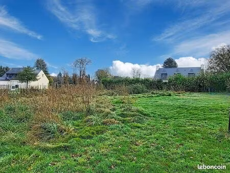 terrain 1032 m² josselin