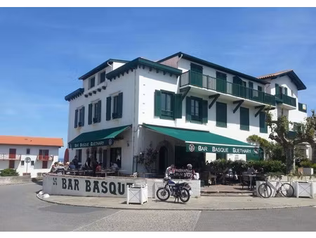 studio plein centre village