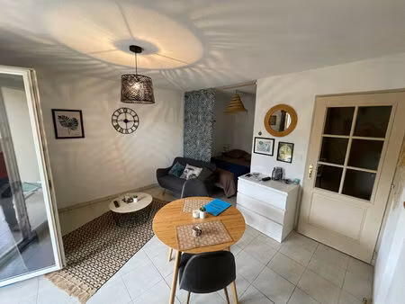 appartement meublé 1 pièce(s) 31 m2