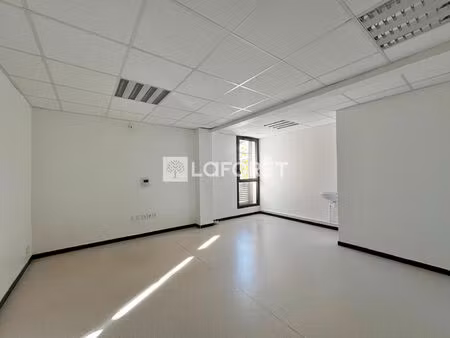 local professionnel dans espace de santé à plaisance du touch