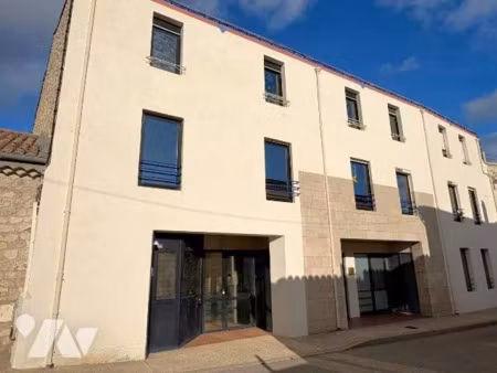 vente locaux professionnels à bourg-saint-andéol (07700)  175 000 €