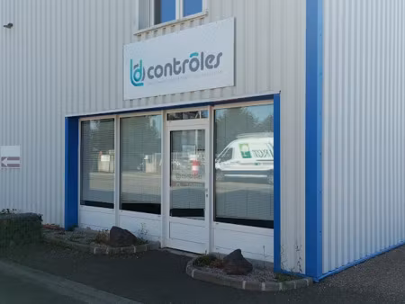 vente locaux professionnels 186 m² à lure (70200)  143 000 €