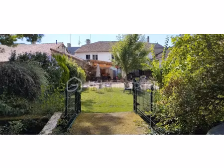 vente locaux professionnels à sommières-du-clain (86160)  88 000 €