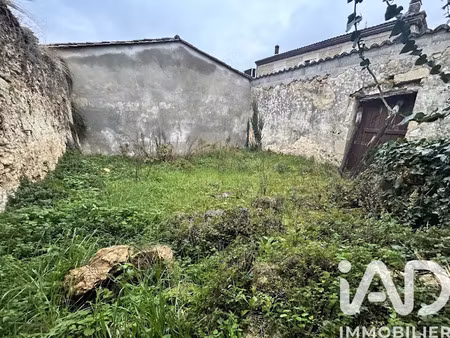 vente parking 75 m² à illats (33720)  28 000 €