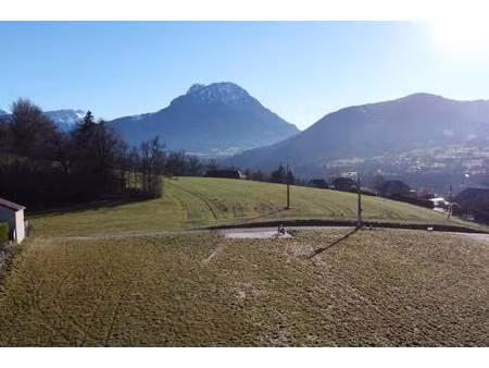 terrain constructible viabilisé à vendre