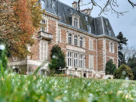 appartement duplex dans un château au coeur d'un parc boisé