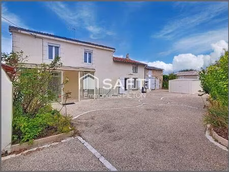 maison lumineuse au calme proche grands axes