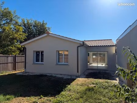 location maison neuve léognan : 75m²  3 chambres