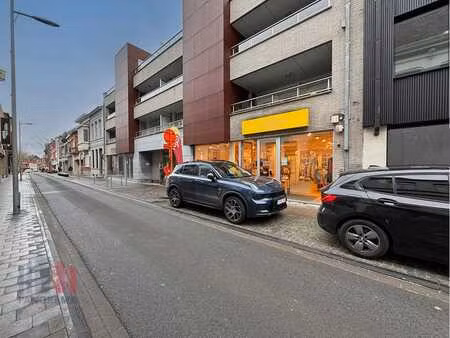 623 m² verhuurd handelspand op toplocatie in centrum izegem