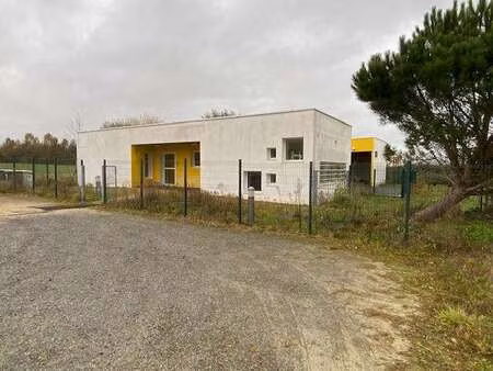 vente bureaux et commerces à grandchamps-des-fontaines (44119) : à vendre / 200m² grandcha