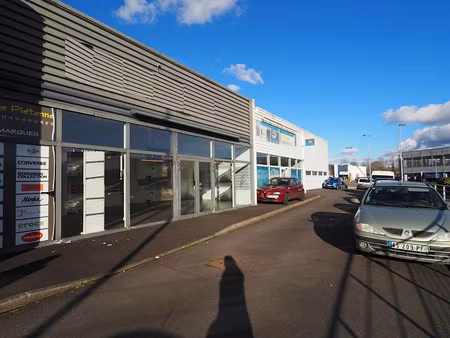 location locaux professionnels 0 pièces 78 m² à le relecq-kerhuon (29480)  1 200 €