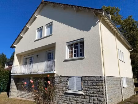 proche lac de vassivière - maison 8 pièces avec jardin