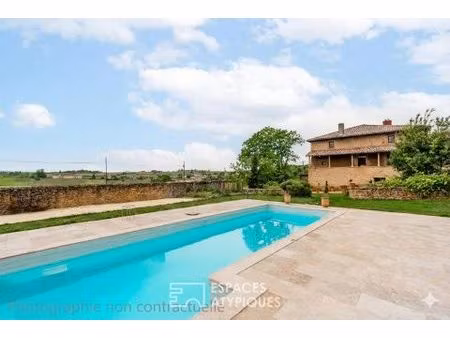 propriété d'exception en pierres dorées avec gîtes  chambres d'hôtes et vignes