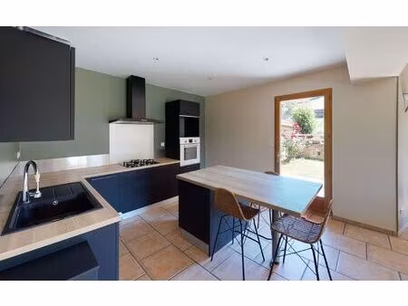 location maison  m² t-4 à saint-étienne  1 290 €