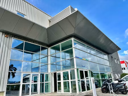 bureaux le lamentin 122 m2