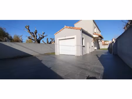 elégante maison moderne à deux pas des plages