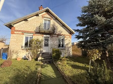 maison en pierre de 150 m² à champagne-sur-seine