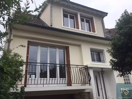 pavillon 4 pièces / 3 chambres massy quartier graviers - cu