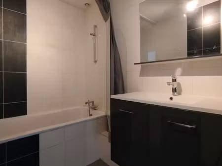 studio / 60m² / ponthierry pringy (rer d)