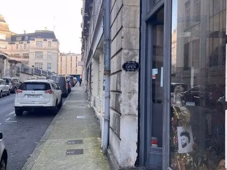 à louer - local commercial – centre-ville de poitiers