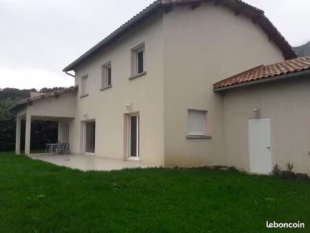 villa 165m² - 5 chambres - expo sud - quartier calme - 1500m terrain cloturé