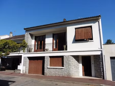 location maison 4 pièces 100 m² à limoges (87000)  890 €