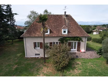 grande maison familiale avec vue imprenable sur les pyrénées