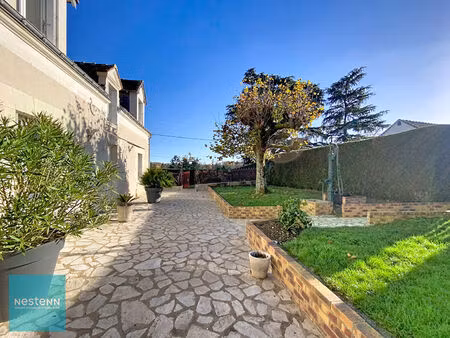 maison ancienne restaurée à vendre à luzille - 7 pièces  4 chambres