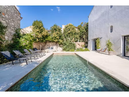 maison de maître rénovée avec jardin et piscine à proximité de narbonne