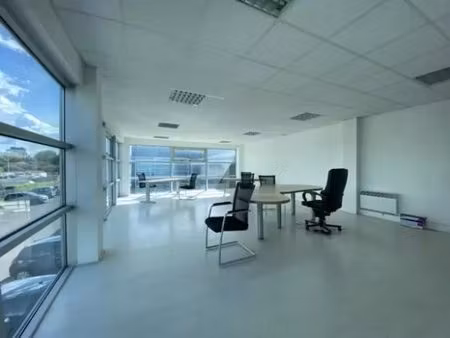 à louer - bureaux de 118 m2 - zi nord amiens (80)