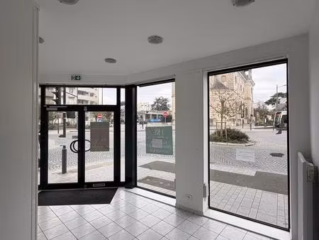 local commercial / activités libérales.