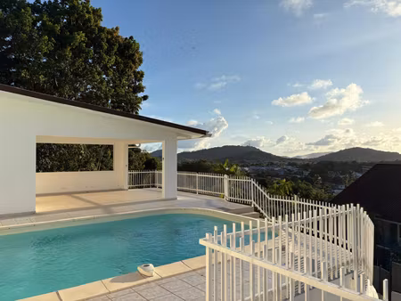 villa cayenne 6 pièces 223.74m²