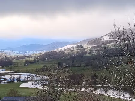 terrain constructible  vue imprenable sur le puy-mary