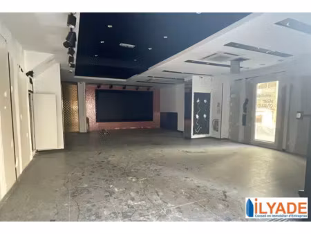 local commercial a louer