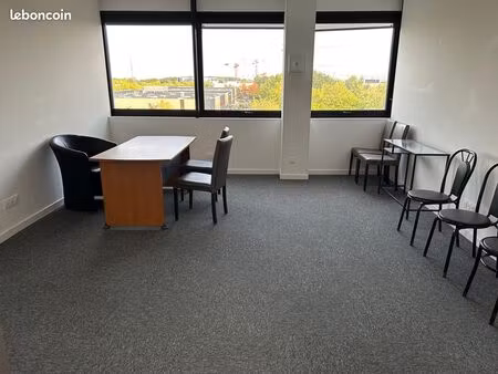 stockage 30m² + local commercial