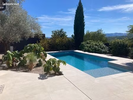 superbe villa contemporaine meublée