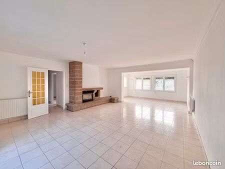 maison 6 pièces 132 m²