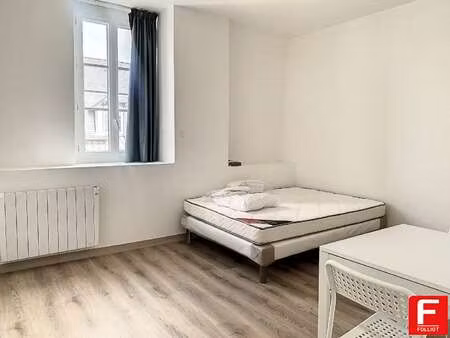 location appartement t1 meublé à pontorson (50170) : à louer t1 meublé / 21m² pontorson