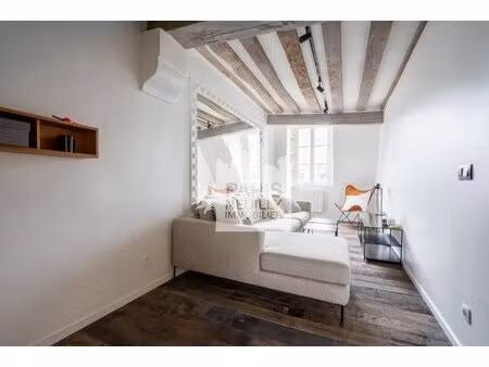 75004 - rue charles v - 2 pieces meuble de 40m² en duplex - bail code civil