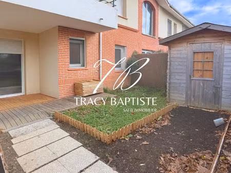 t2 en rez-de-chaussée avec jardin et stationnement – fenouillet – résidence calme et soign