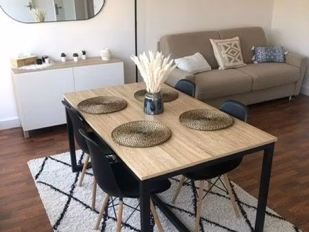 94210 saint maur des fossés  studio en bon état de 28 m2