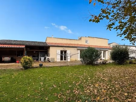 maison de 148 m² à rénover  avec grand terrain et beau potentiel