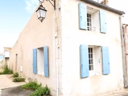 charmante maison au cœur d'un des plus beau village de france