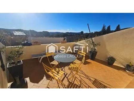 maison de village avec 2 terrasses et garage