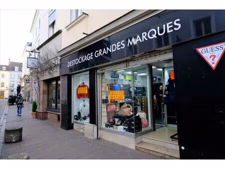 local commercial hyper centre de mulhouse