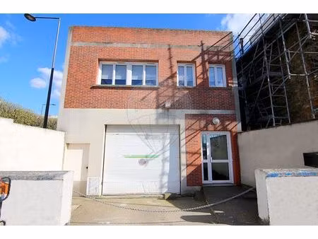 local commercial à louer