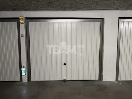 location local commercial sete 34200