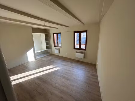 location appartement 1 pièce 26 m² à espalion (12500)