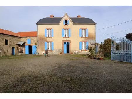 vente maison 5 pièces 216 m² à castelnau-rivière-basse (65700)  208 000 €