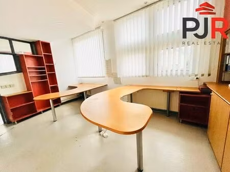 prestigieux bureau de 827 m2 en vente - fléville-devant-nancy  france
